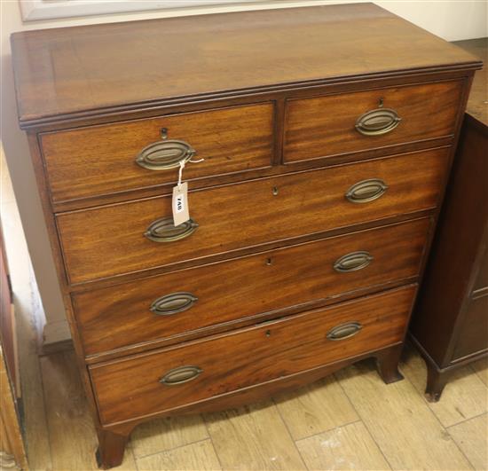A Georgian mahogany chest of drawers, W.83cm